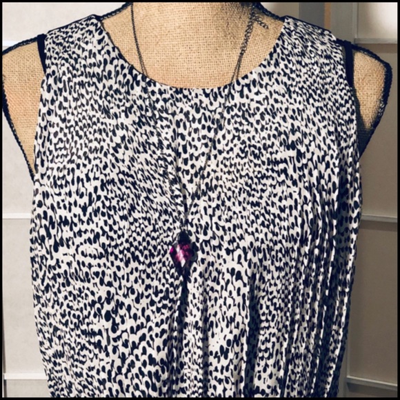 Ann Taylor LOFT Sleeveless Cheetah Print Shell - Picture 2 of 6
